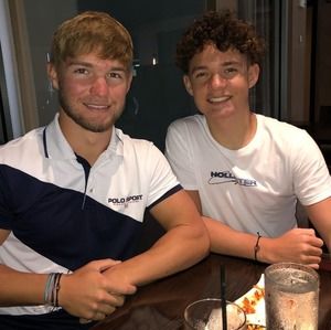 Meet your Posher, Decoma